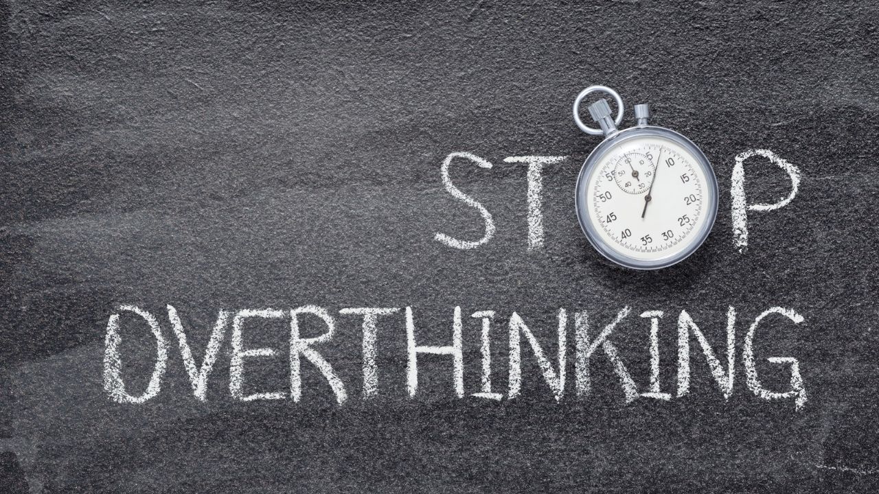 overthinking là gì
